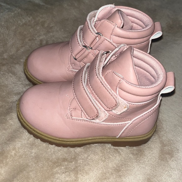 EUC Tobfis toddler boots - Picture 1 of 4